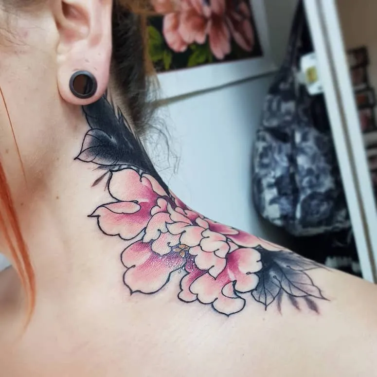 Tatuagem no pescoço - Tipos mais comuns e inspirações