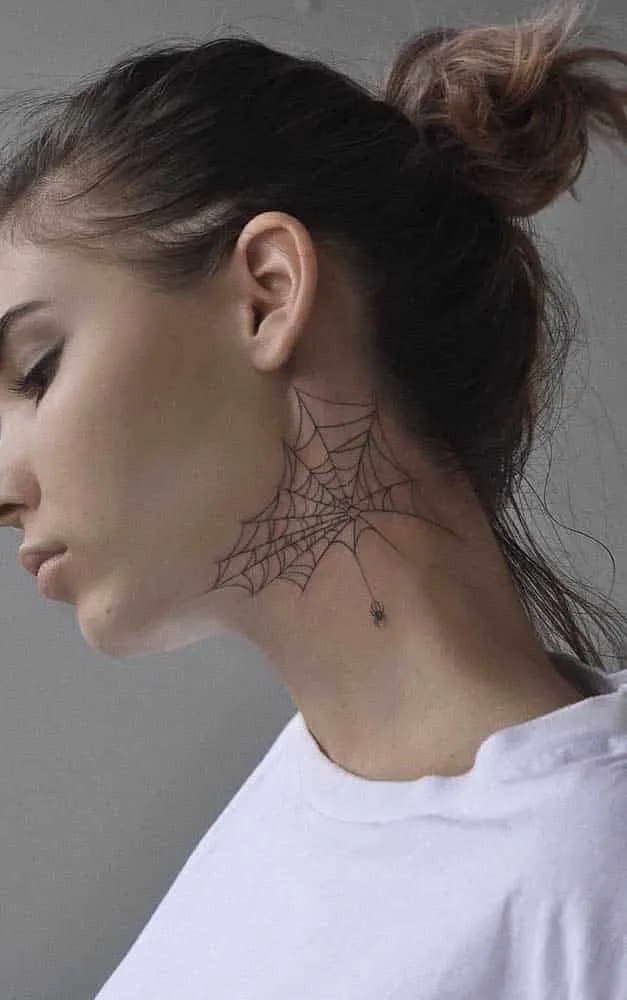 Tatuagem no pescoço - Tipos mais comuns e inspirações