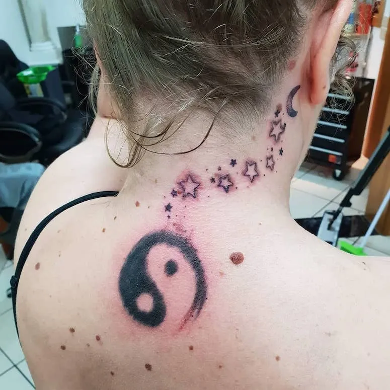 Tatuagem no pescoço - Tipos mais comuns e inspirações