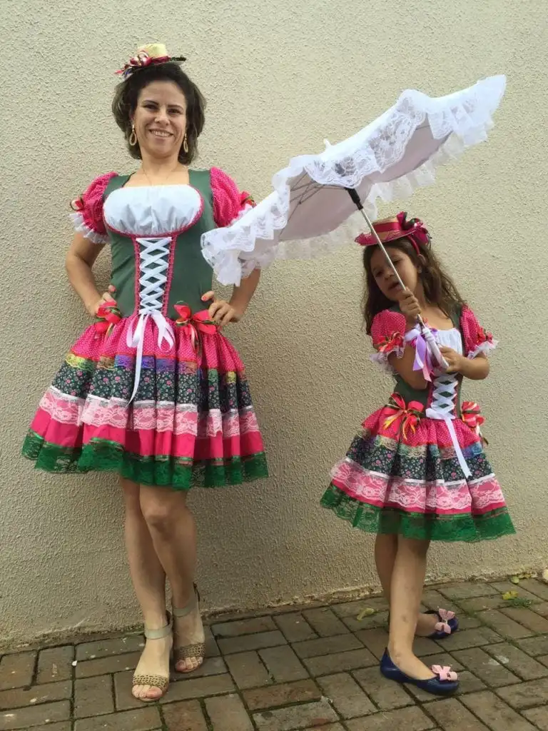 Mais de 20 modelos de vestido de festa junina para você. Confira agora