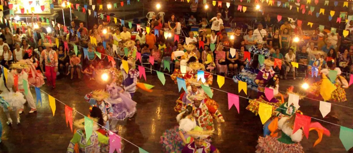 Mais de 20 modelos de vestido de festa junina para você. Confira agora