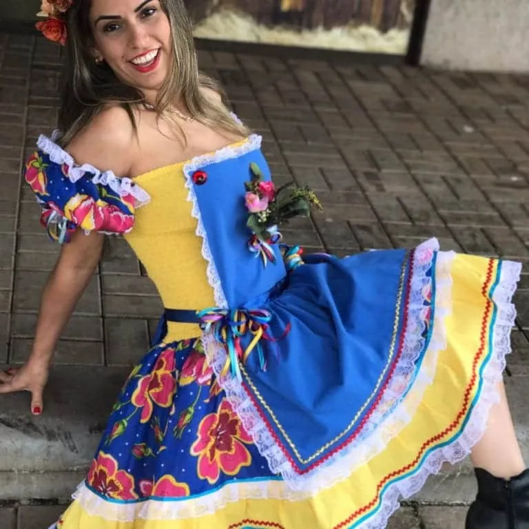 Mais de 20 modelos de vestido de festa junina para você. Confira agora