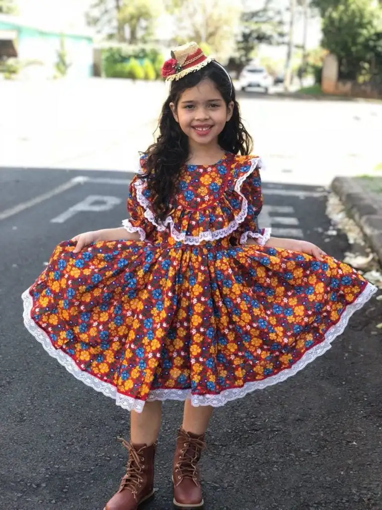 Mais de 20 modelos de vestido de festa junina para você. Confira agora