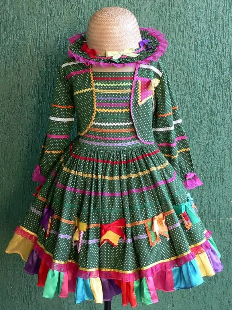 Mais de 20 modelos de vestido de festa junina para você. Confira agora