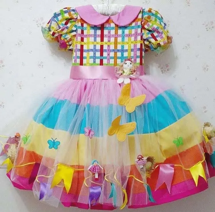 Mais de 20 modelos de vestido de festa junina para você. Confira agora