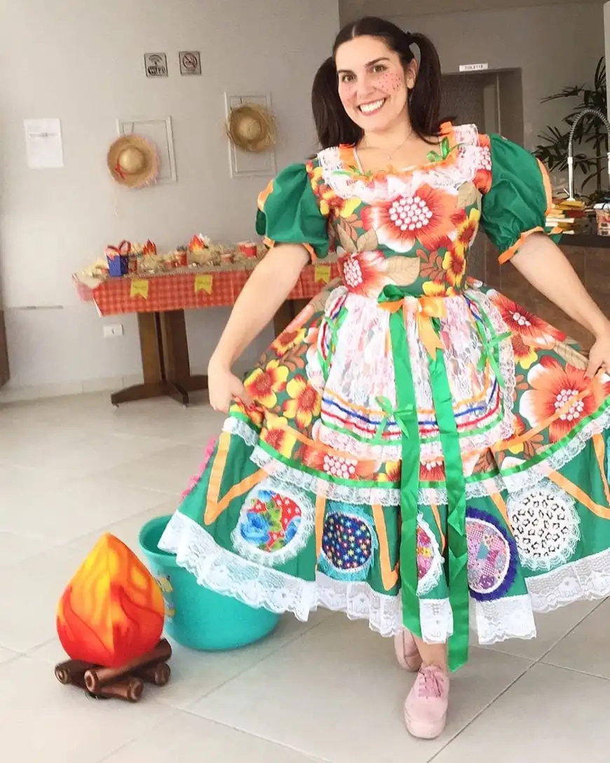 Mais de 20 modelos de vestido de festa junina para você. Confira agora