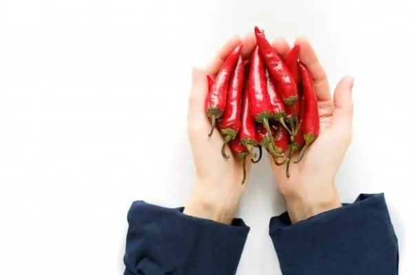 Can pregnant women eat pepper?  Myths and truths about the fruit during pregnancy