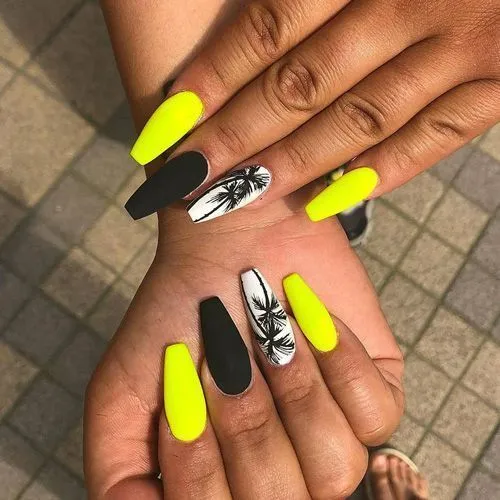 Esmalte amarelo - A cor tendência para quem deseja sair do óbvio e inovar