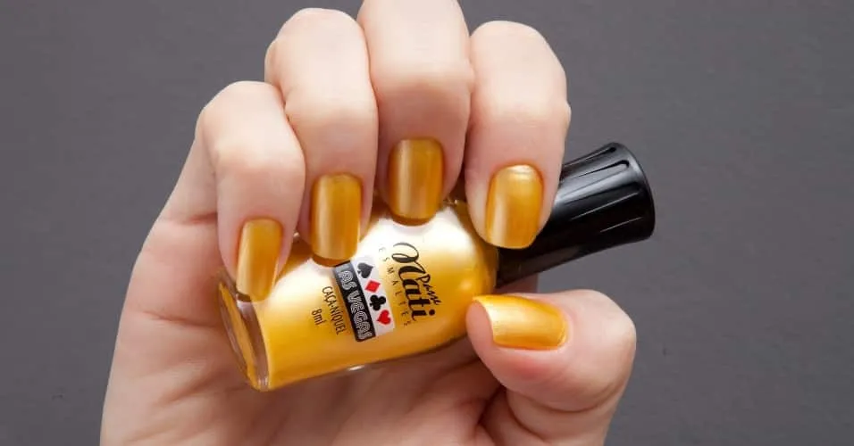 Esmalte amarelo - Nova tendência para quem deseja sair do óbvio e inovar