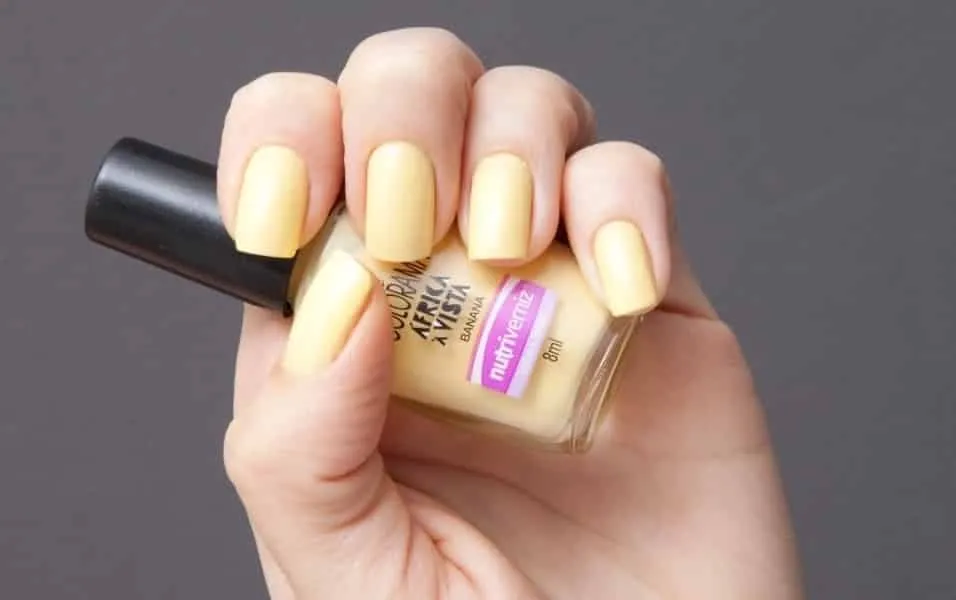 Esmalte amarelo - Nova tendência para quem deseja sair do óbvio e inovar