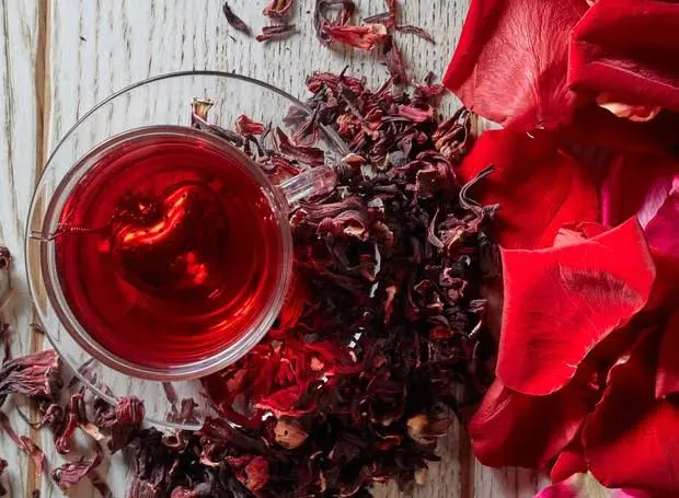 Hibiscus tea - it's good for your health and helps you lose weight