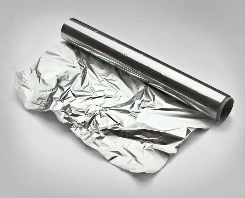 Foglio di alluminio: impara come utilizzare, scartare e creare usi alternativi