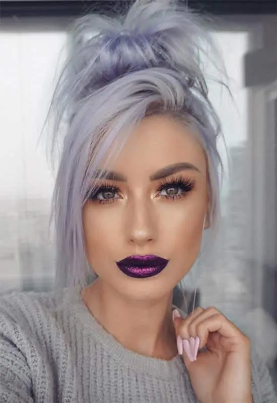 Purple lipstick - Tips to highlight your look + makeup inspirations