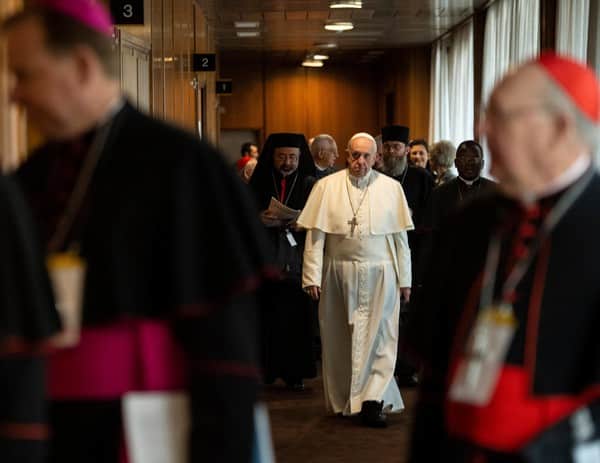 Catholiques féministes : le combat pour une Église pro-avortement et LGBT+