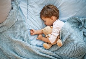 11 tips to help your child fall asleep faster