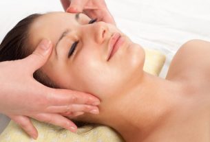 How to do lymphatic drainage on the face (step by step)