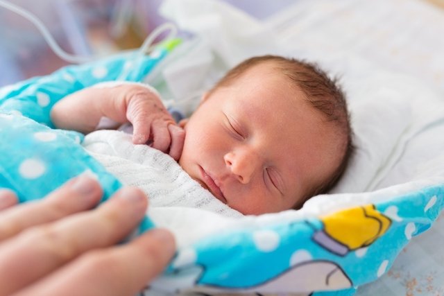 Premature baby: development, care and feeding