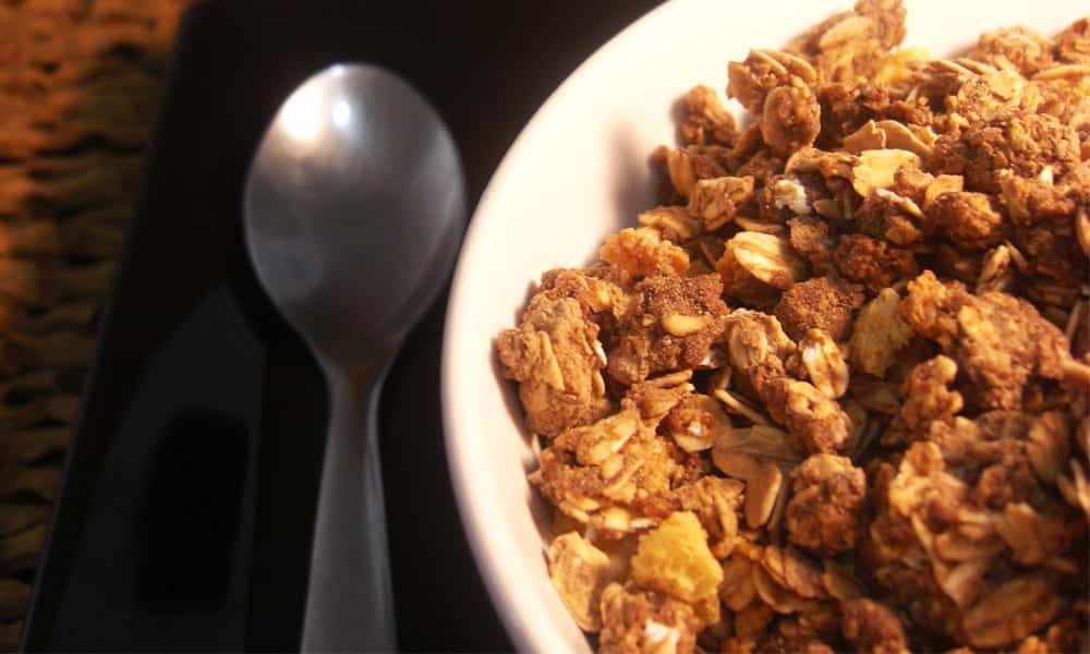 Granola - 8 principais benefícios do alimento na sua vida