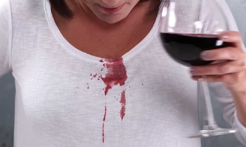 Learn how to clean wine stains without suffering