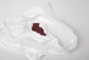 How to remove period stains from clothes or mattress