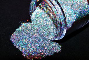 Learn how to make homemade glitter for Carnival