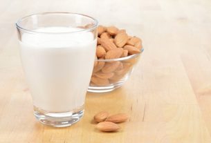 Benefits of almond milk and how to make it