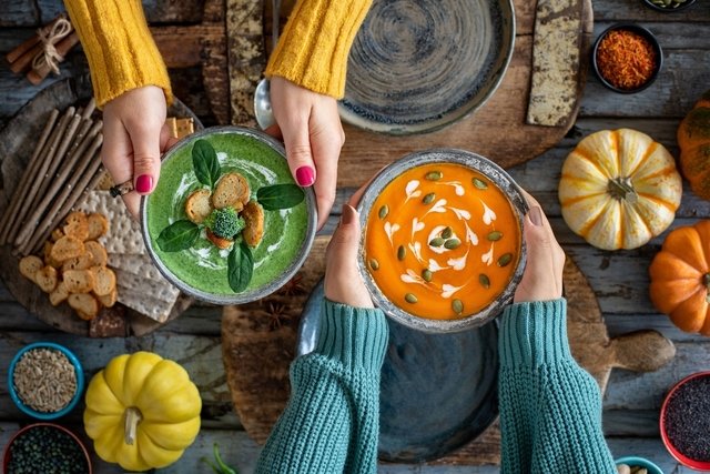 6 detox soups to lose weight and flatten your belly