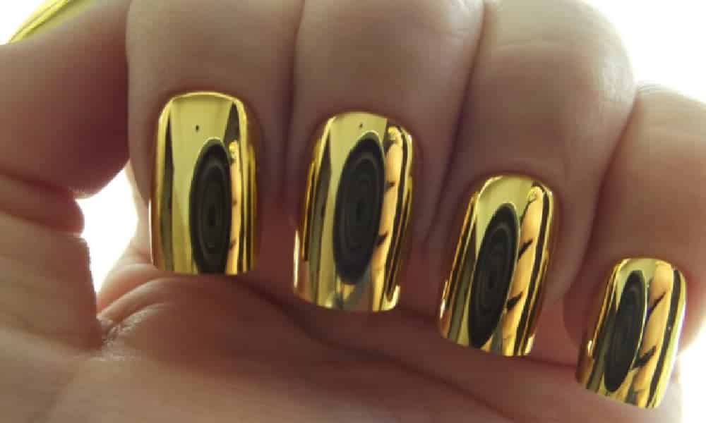 How to do chrome nails at home