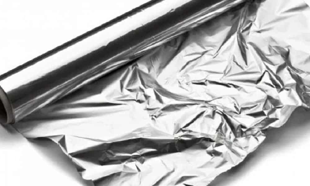 15 different ways to use aluminum foil in your everyday life