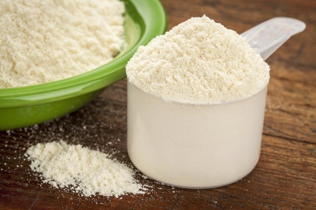 Casein: what it is, what it is for, types and how to take it