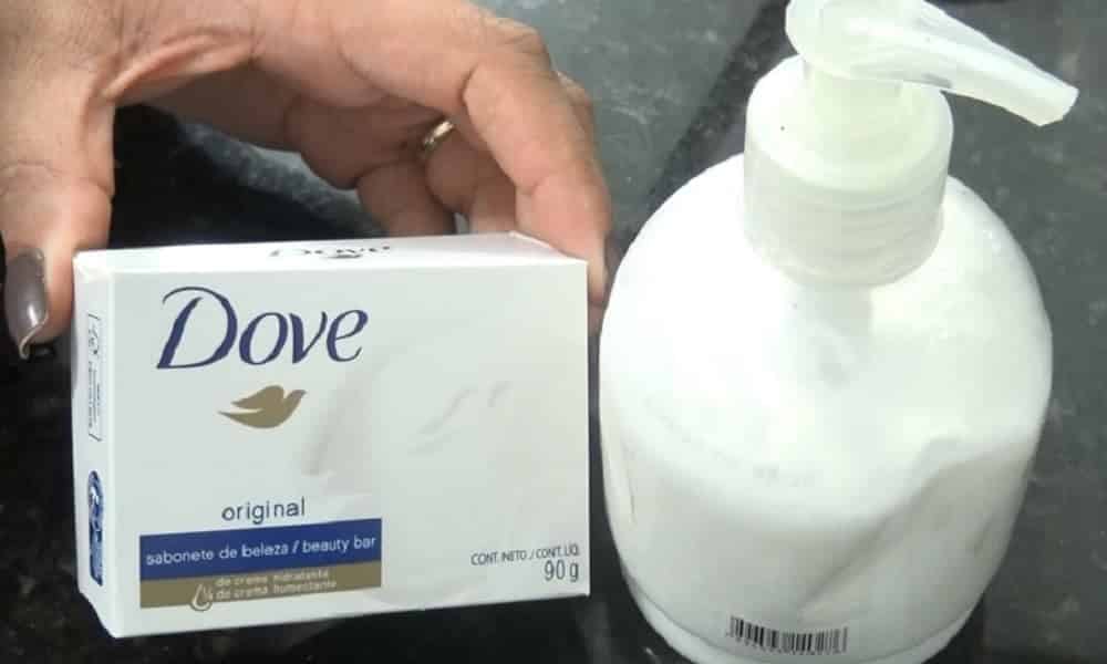 Dove and Bepantol soap shampoo saves damaged strands