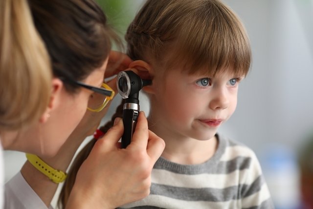 6 steps to clean baby's ears