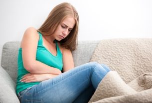 8 main symptoms of uterine fibroids