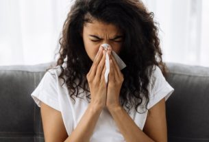 9 symptoms of sinusitis (with online test)