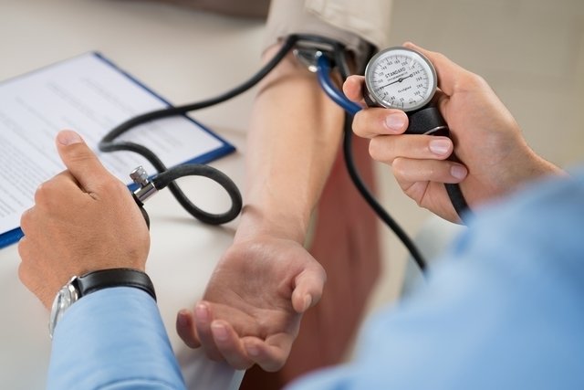 Blood pressure: what it is, how to measure it and table by age