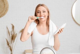 How to brush your teeth correctly (in 5 steps)