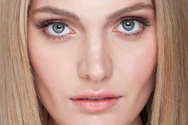 Learn how to do natural makeup