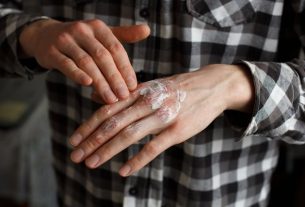 Psoriasis treatment: remedies, ointments and natural options