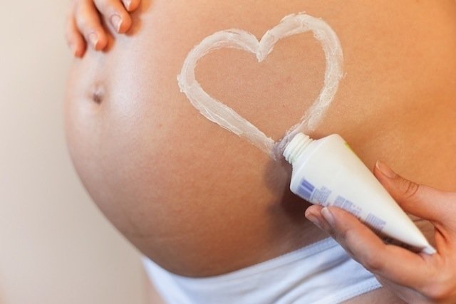 Stretch marks during pregnancy: how to remove or prevent them from appearing