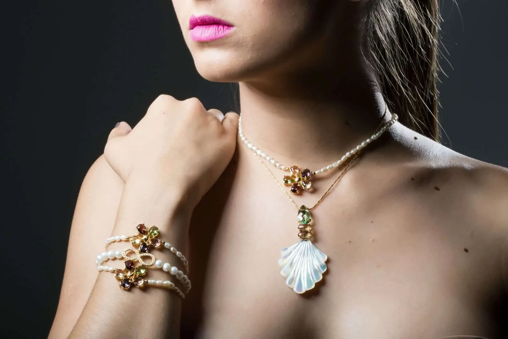 How to choose jewelry to wear in any situation