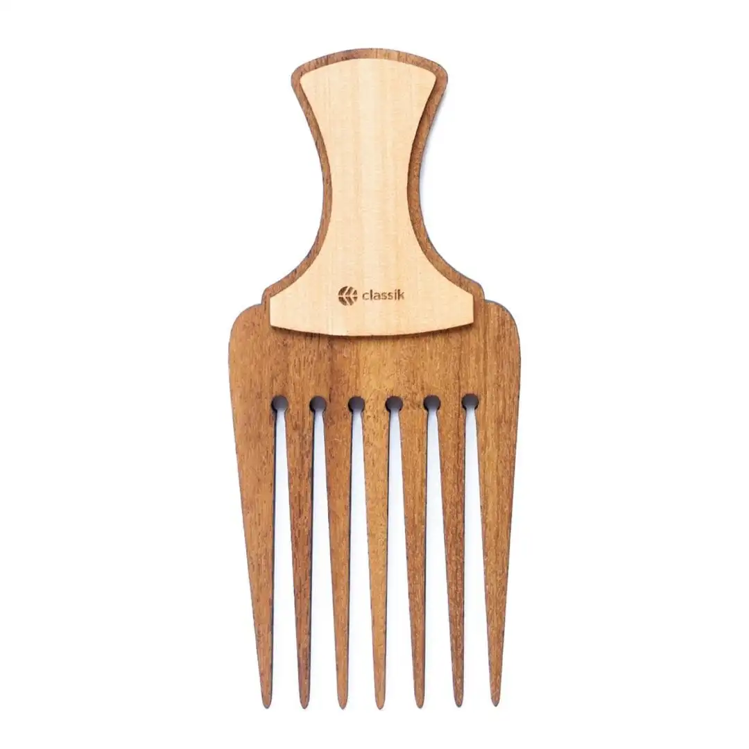 Wooden comb - what is it, why to use it and which are the best