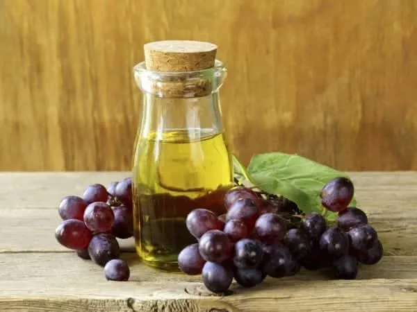 Grape seed oil – What it is, benefits and how to use