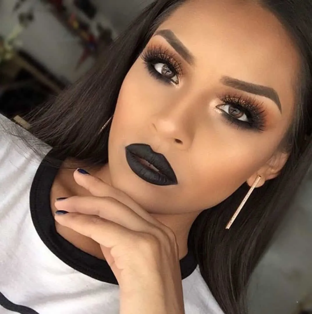 Dark lipstick - how to use, where to use and best application tips