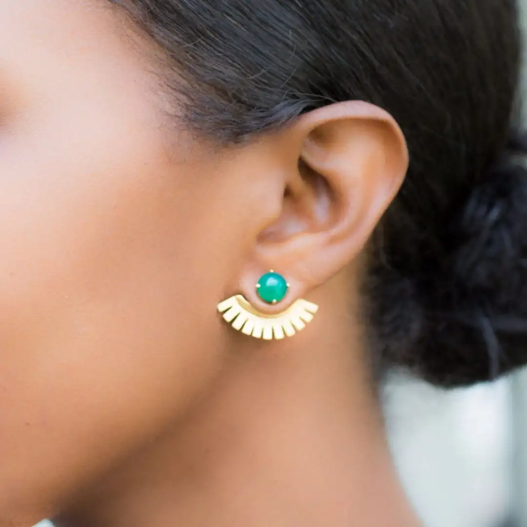 Ear jackets - what they are, how to use them + inspirational models