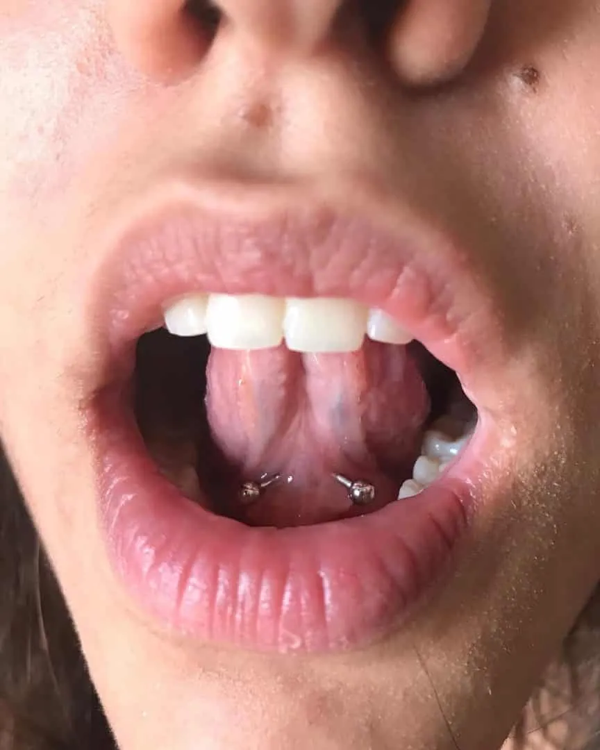 Piercing en la lengua: qué es y cómo cuidarlo