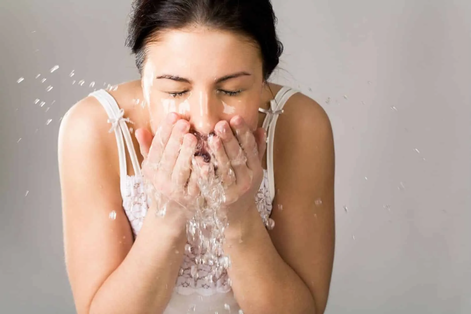 How to dry pimples - 8 effective home treatments to get rid of them