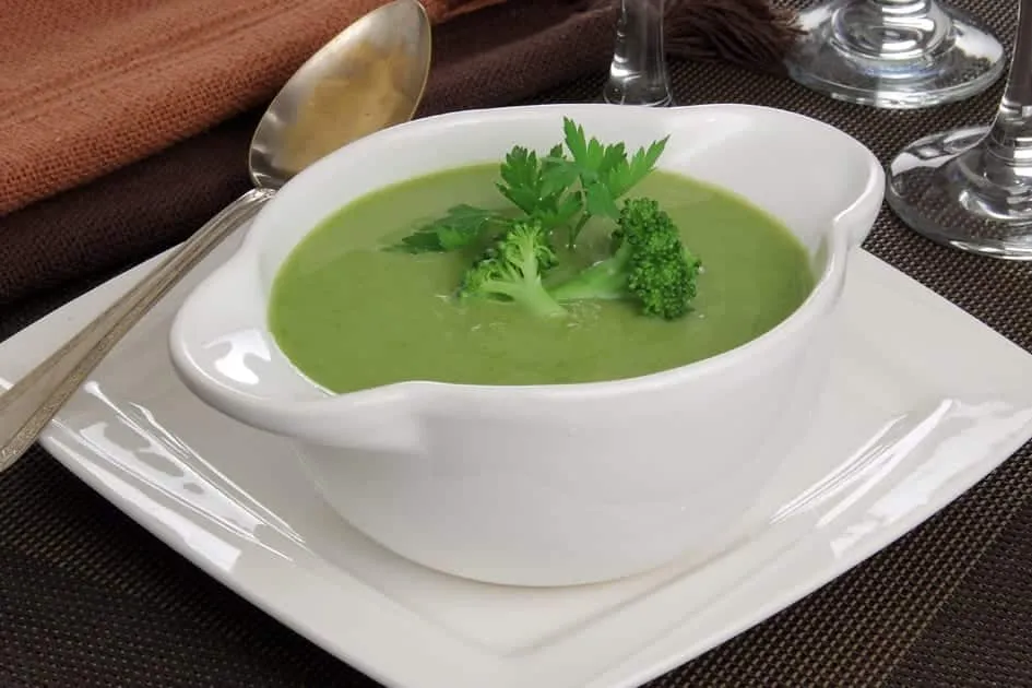 Check out 4 practical and quick recipes for weight loss soups