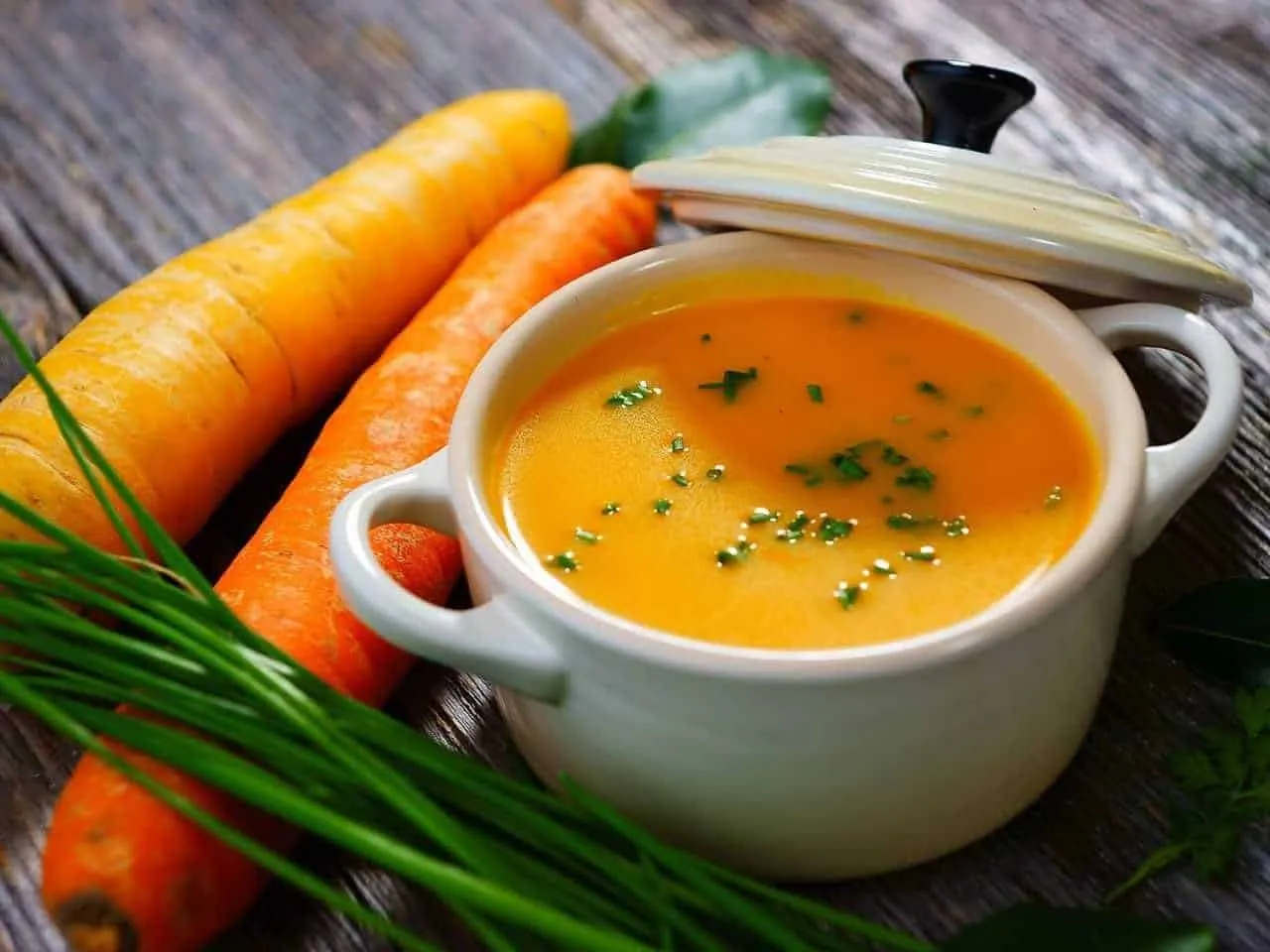 Check out 4 practical and quick recipes for weight loss soups