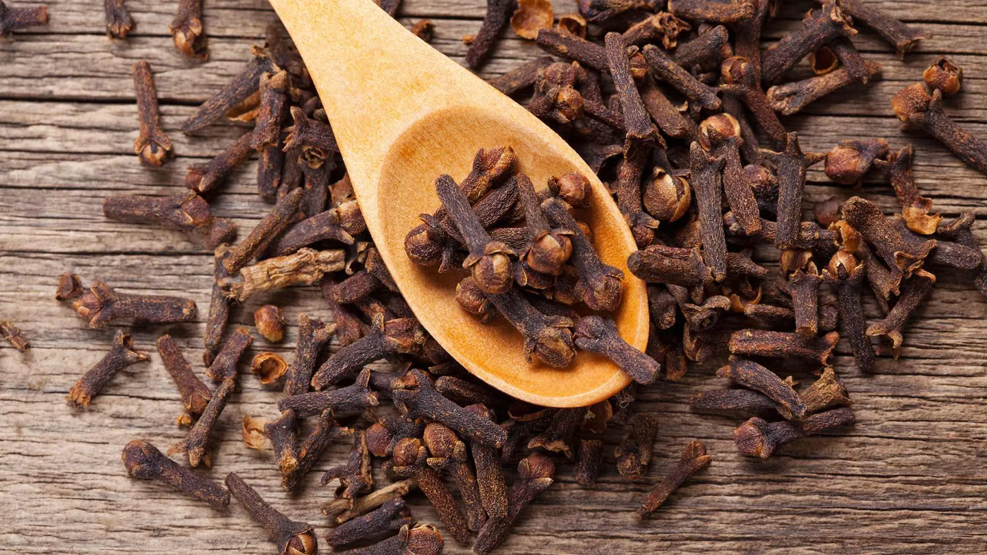 Clove oil – what it is for, benefits and contraindications