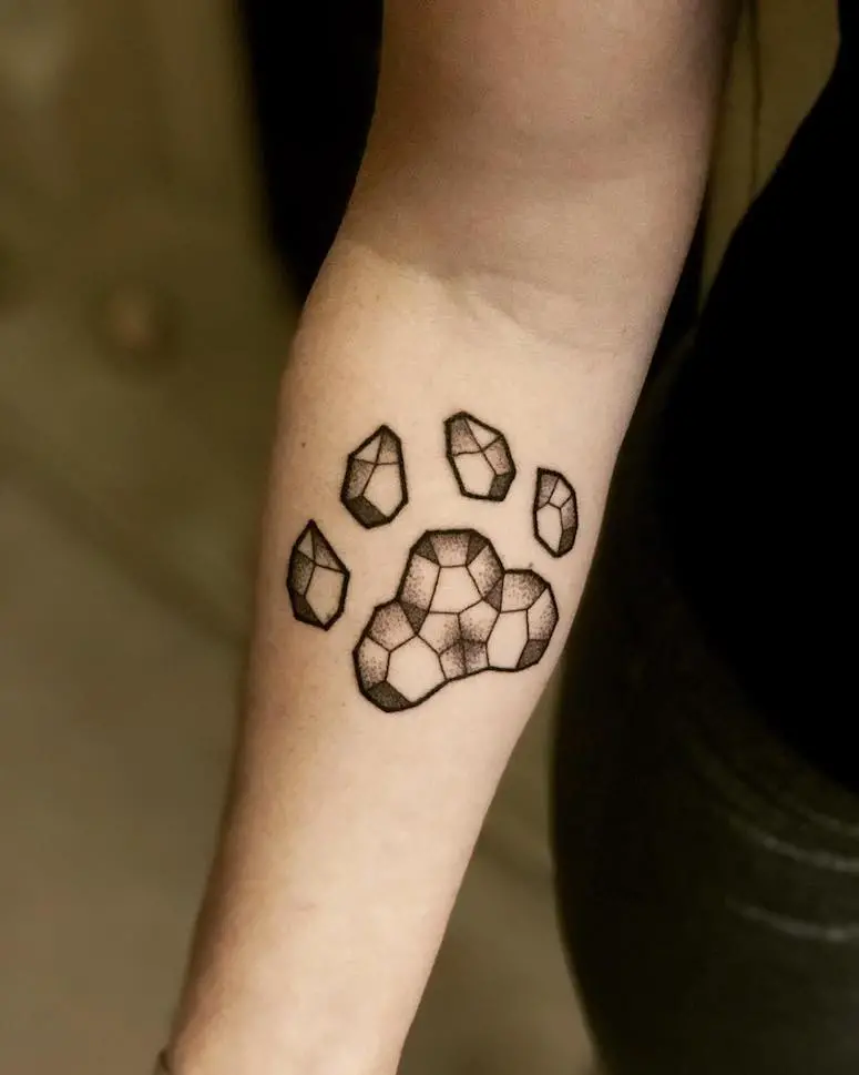 Venez découvrir 80 idées de tatouage de diamant pour vous inspirer